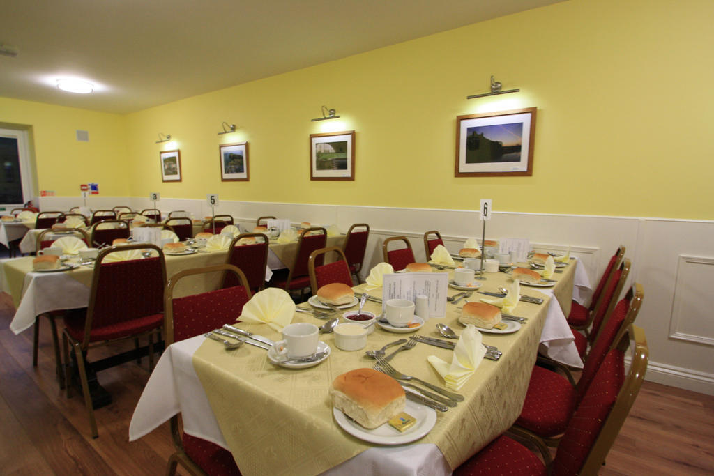 Emlyn Arms Acomodação com café da manhã Llanarthney Exterior foto